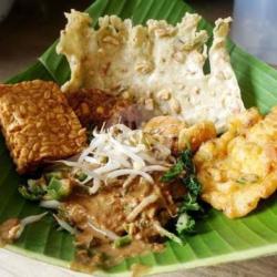 Sego Pecel Bakwan Jagung