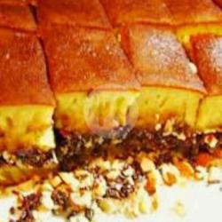 Martabak Manis Coklat Kacang