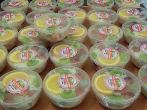 Salad Buah Nailwa, Alun-Alun Desa Burujul Wetan