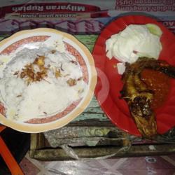 Paket Nasi Uduk Lele