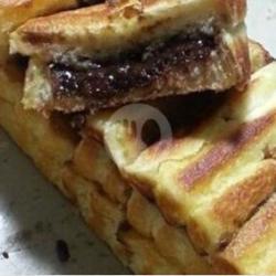 Roti Kasino Rasa Coklat Susu