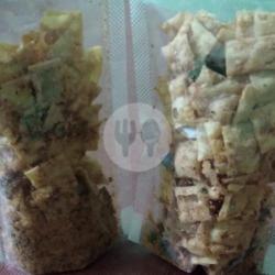 Kerupuk Pangsit Rasa Bumbu Seblak