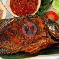 Ikan Goreng Bumbu Besar