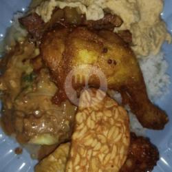 Nasi Pecel Ayam Goreng
