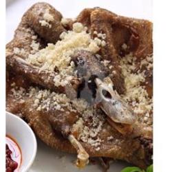 Bebek Presto Goreng Crispy (ekor)