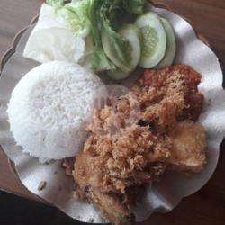 Ayam Goreng Kremess   Nasi