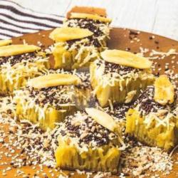 Martabak Manis Keju Pisang Kacang Susu