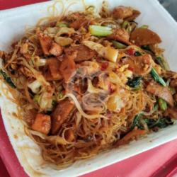 Bihun Goreng Pangsit Ayam Lek Gino