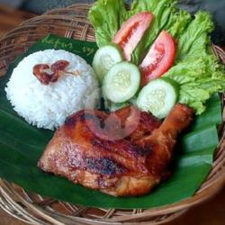 Ayam Panggang Kecap Restu Nasi Putih