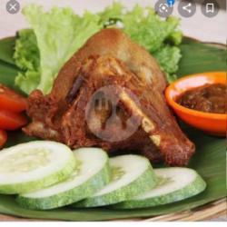 Bebek Goreng Sambel Ijo.