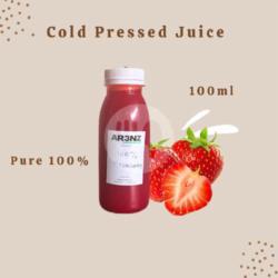 Pure Strawberry Cold Pressed Raw Juice Jus Murni Stroberi Tanpa Campuran Buah Atau Sayur Lain. Tanpa Tambahan Gula Es Batu Air Pengawet