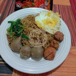 Mie Goreng Rasa Rendang