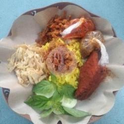 Nadi Uduk Biasa   Tongkol Balado