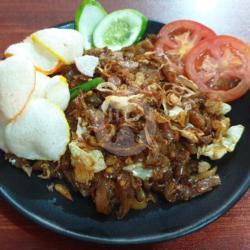 Kwetiaw Goreng Telor