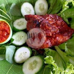 Ayam Bakar Pedas Hu.ha.(dada) ( Sambal Terasi Goreng)