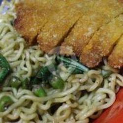 Indomie Katsu (rebus/goreng)