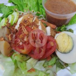 Gado - Gado Siram Lontong (bumbu Siram Bukan Ulek)