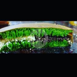 Martabak Manis Pandan Keju Coklat