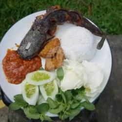 Pecel Lele   Nasi Uduk