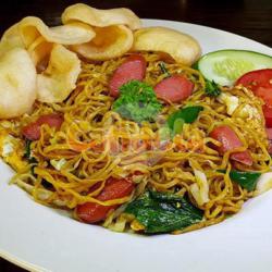 Mie Goreng Sayuran Telor Sosis Krupuk