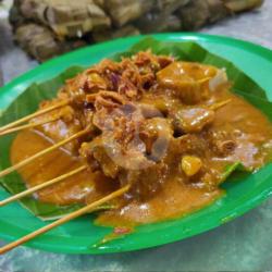 Sate Daging Sapi Kuah Padang