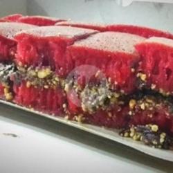 Martabak Biasa Redvelved Kacang Coklat Wijen