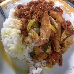 Nasi Uduk Cumi Asin Baby