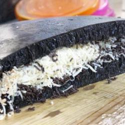 Black Sweet Kacang Coklat