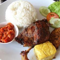 Nasi Bebek Tempe Tahu  Lalapan