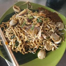 Mie Kuning Telur Seafood