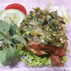 Ayam Penyet (dada) Sambal Cabe Ijo