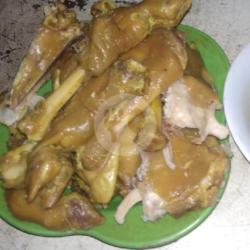 Gulai Kepala Kambing Setengah