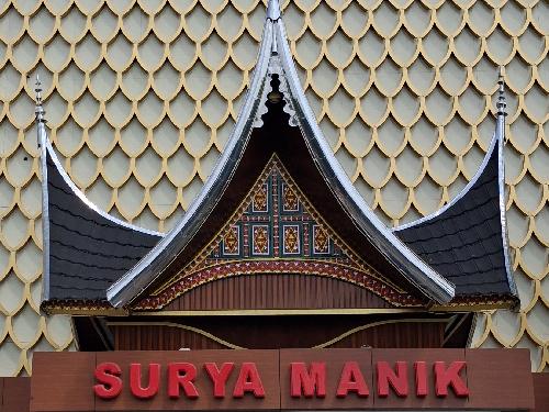Restoran Surya Manik, Ratulangi