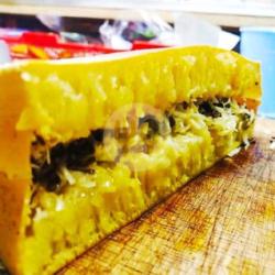 Martabak Campur Keju Kacang Coklat