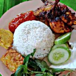 Ayam Bakar Dada Bumbu Padang Komplit