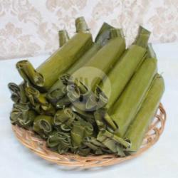 3 Lontong Utuh