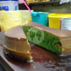 Martabak Pandan Ketan Hitam Susu