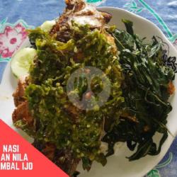 Nasi Ikan Nila Sambal Ijo   Es Teh