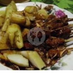 10 Tusuk Sate Sapi   Lontong