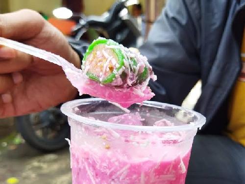 Es Krim Pisang Ijo Gerobak_Bandung, Kapten Sarwono Banjaran