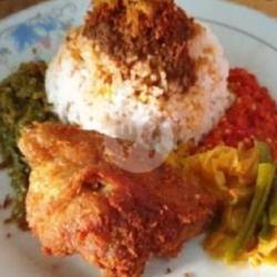 Nasi Rames Ayam Goreng