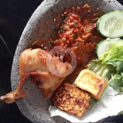 Paket Keluarga Ayam Sambel Mentah