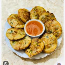 Bakwan Isi 8 Sambel Terasi