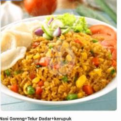 Nasi Goreng Sosis Telor