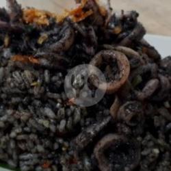 Nasgor Cumi Tinta Hitam Es Teh