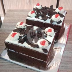 Tart Blackforest Minni