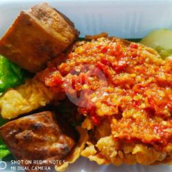 Ayam Geprek Paha, 2t Bacem, Lalapan, Sambal Bajak