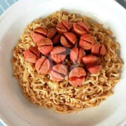 Mie Goreng Sosis Ekstra (2 Indomie)