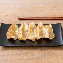 Yaki Gyoza