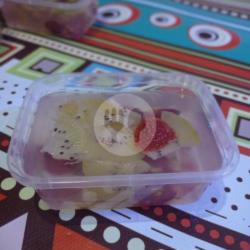 Pudding Leci Full Buah